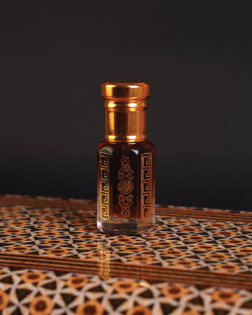 دهن عود تراد